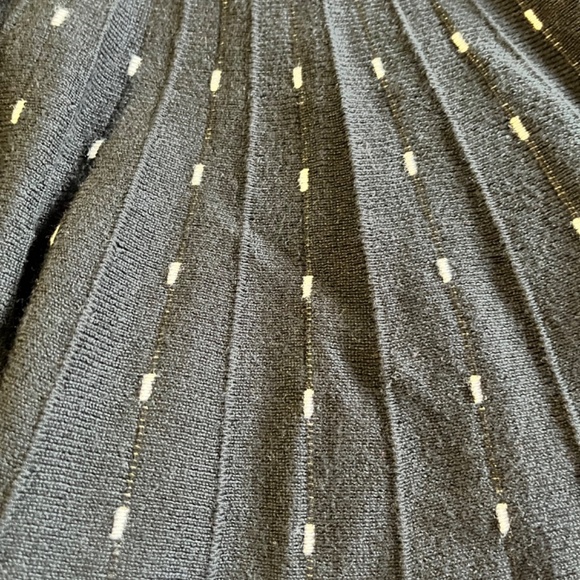 Dress - Picture 8 of 8